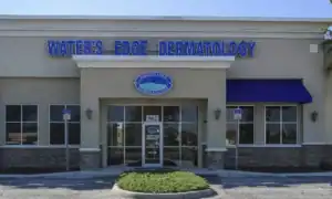 Exterior of Lady Lake – The Villages office of Water's Edge Dermatology in Florida